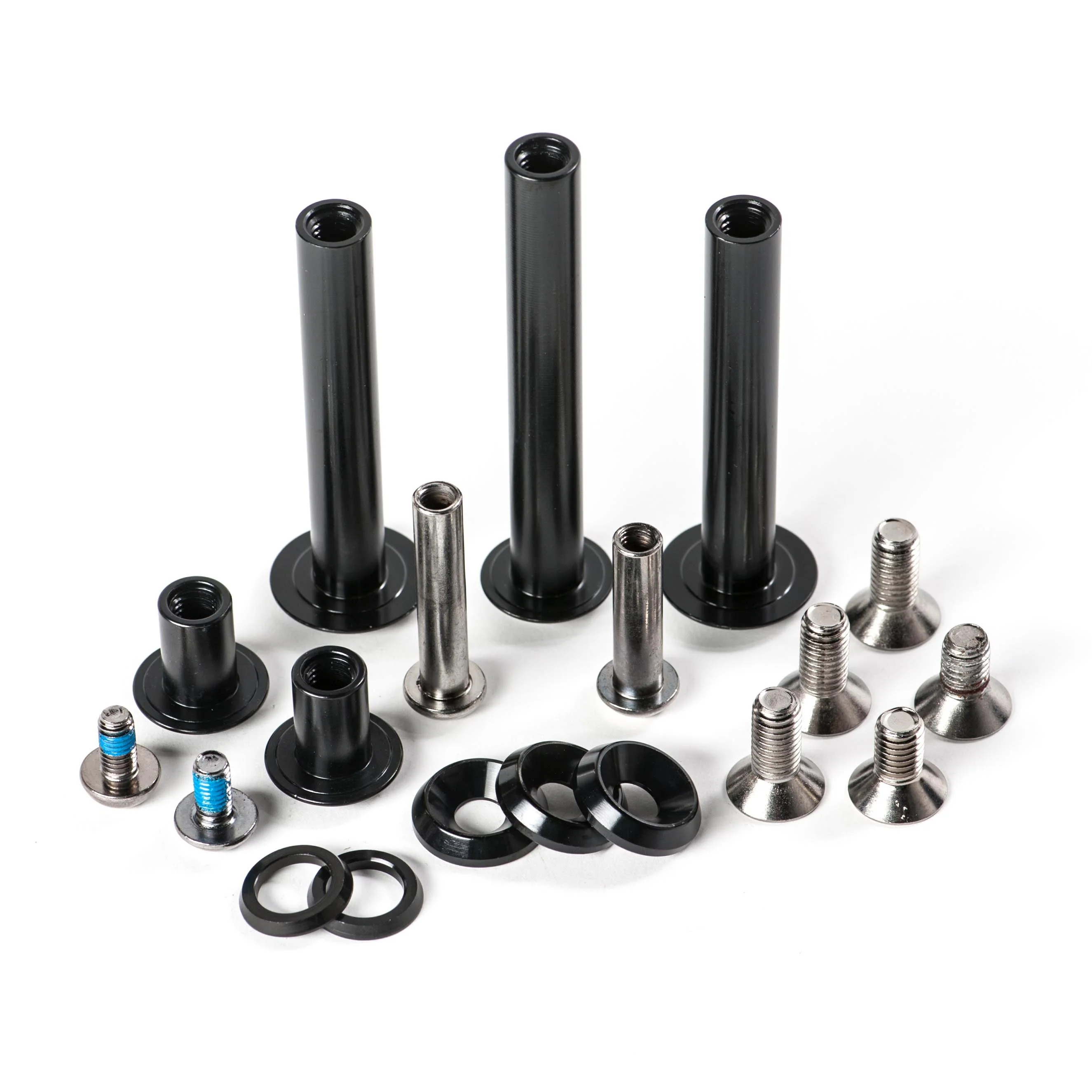 Bolt Kit 13