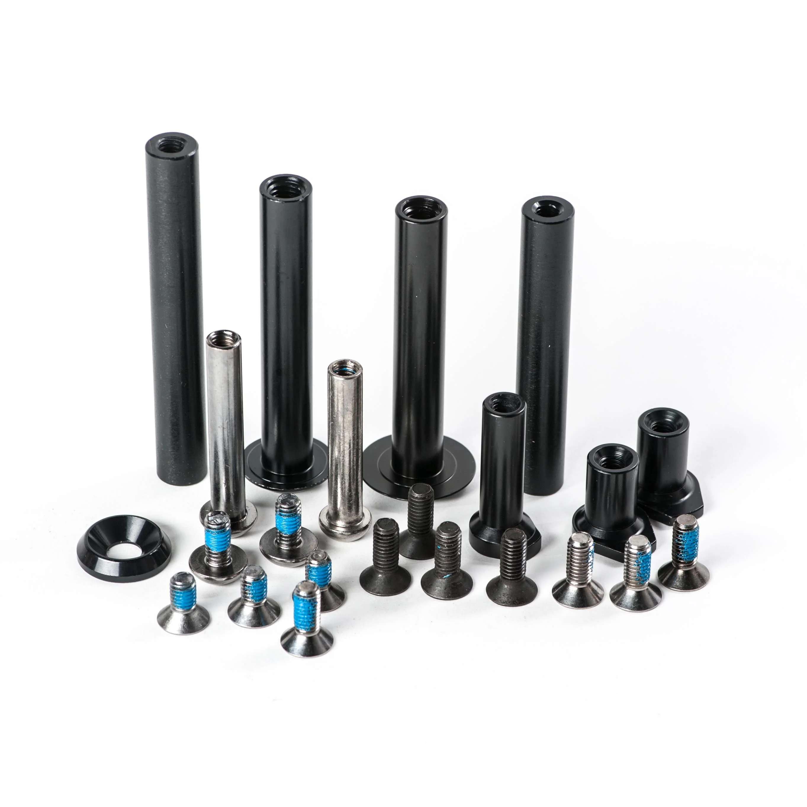 Bolt Kit 14