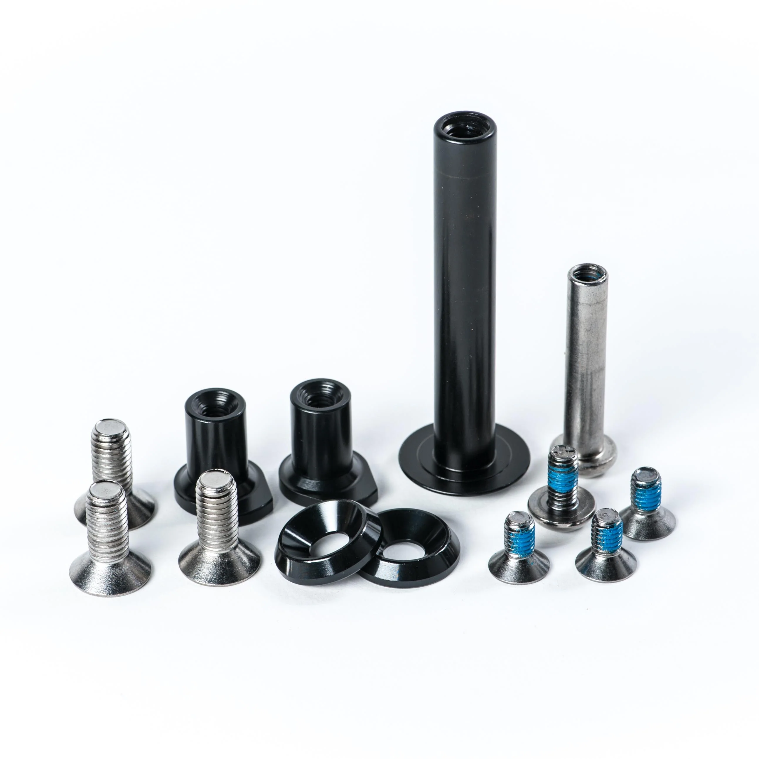 Bolt Kit 7