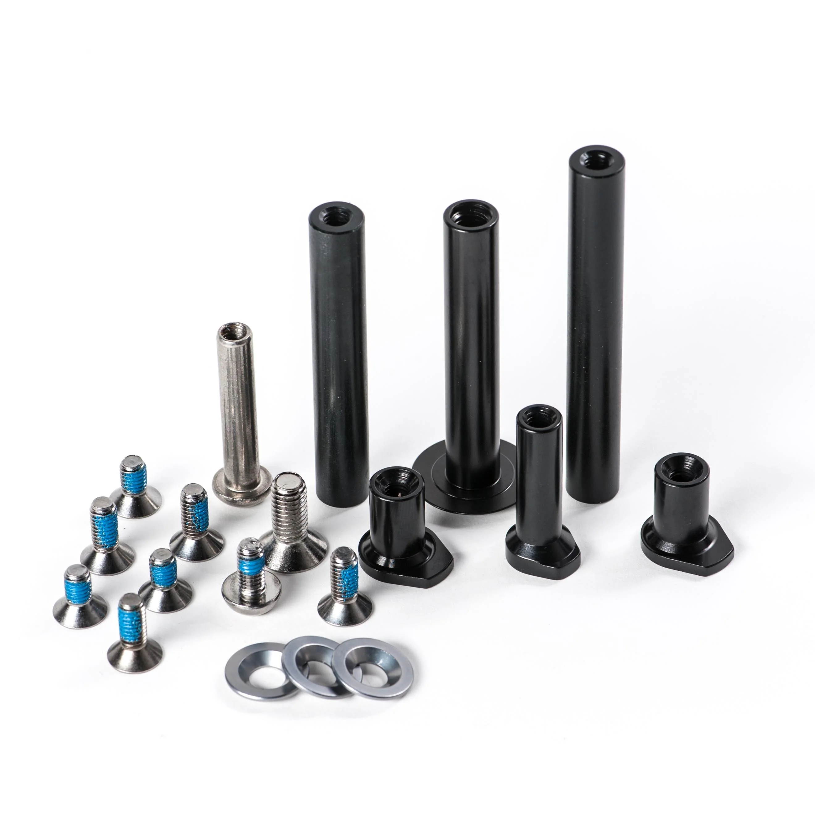 Bolt Kit 12